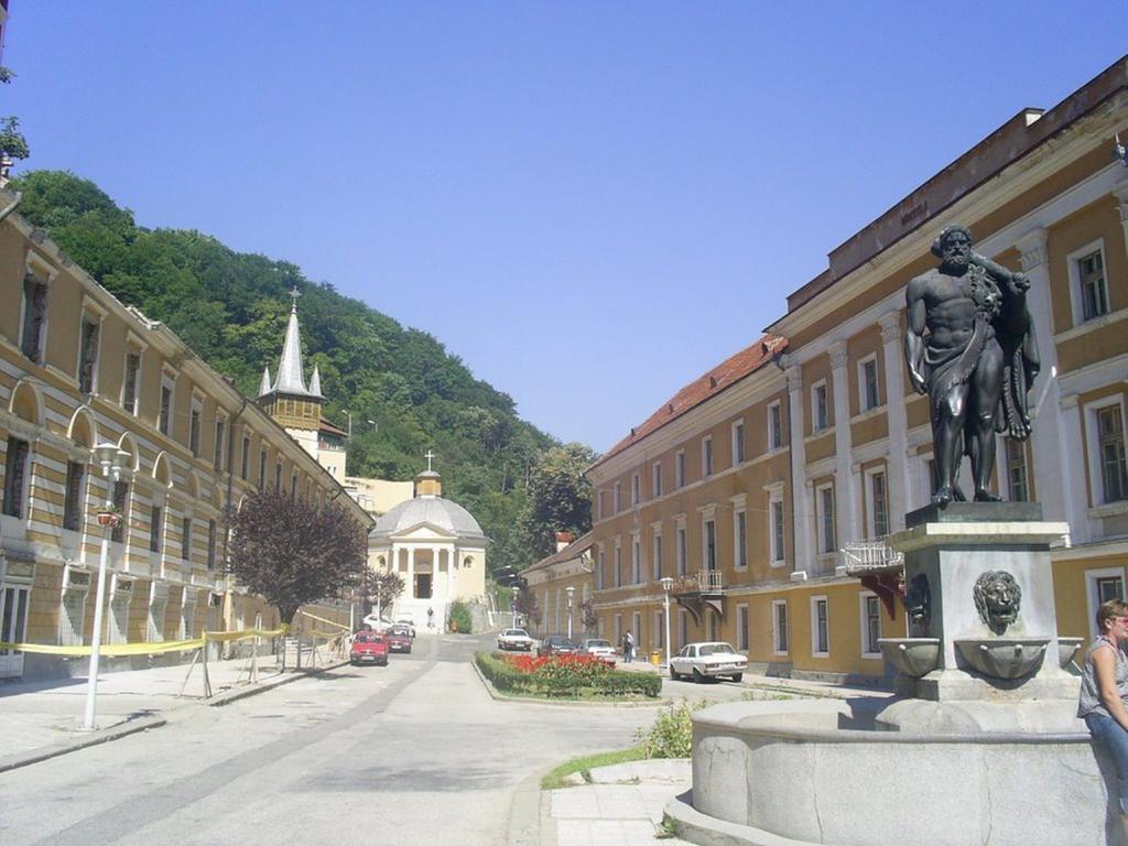 Hotel Domogled Băile Herculane Exterior foto
